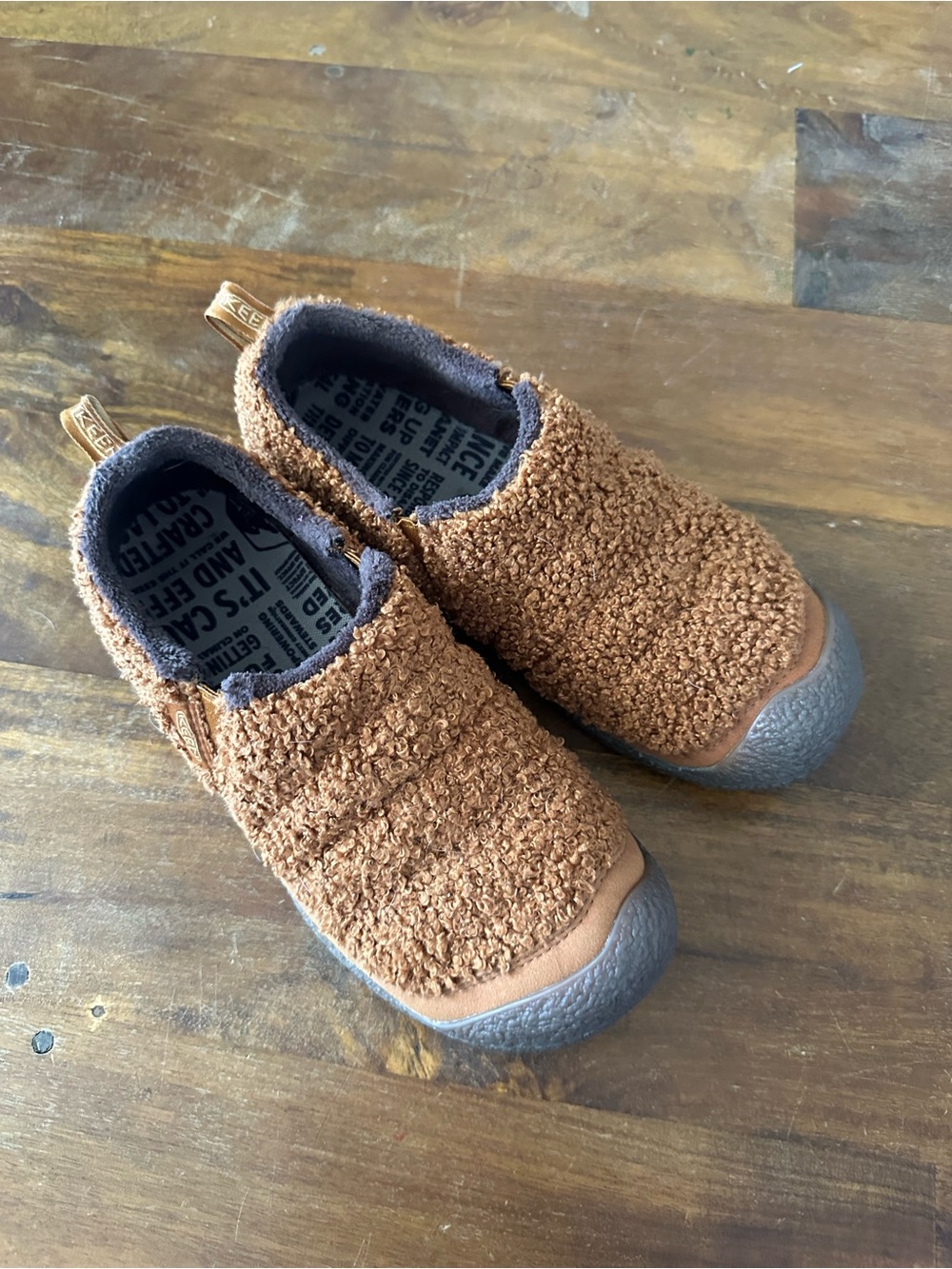 KEEN Women's Howser 2 Casual Comfy Durable Slippers women’s size 8.5